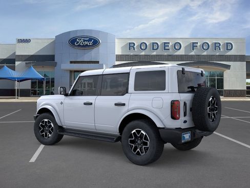 New 2026 Ford Bronco Outer Banks AWD/4WD image 4