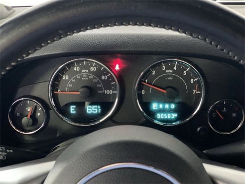 Used 2017 Jeep Wrangler Unlimited Sport image 17