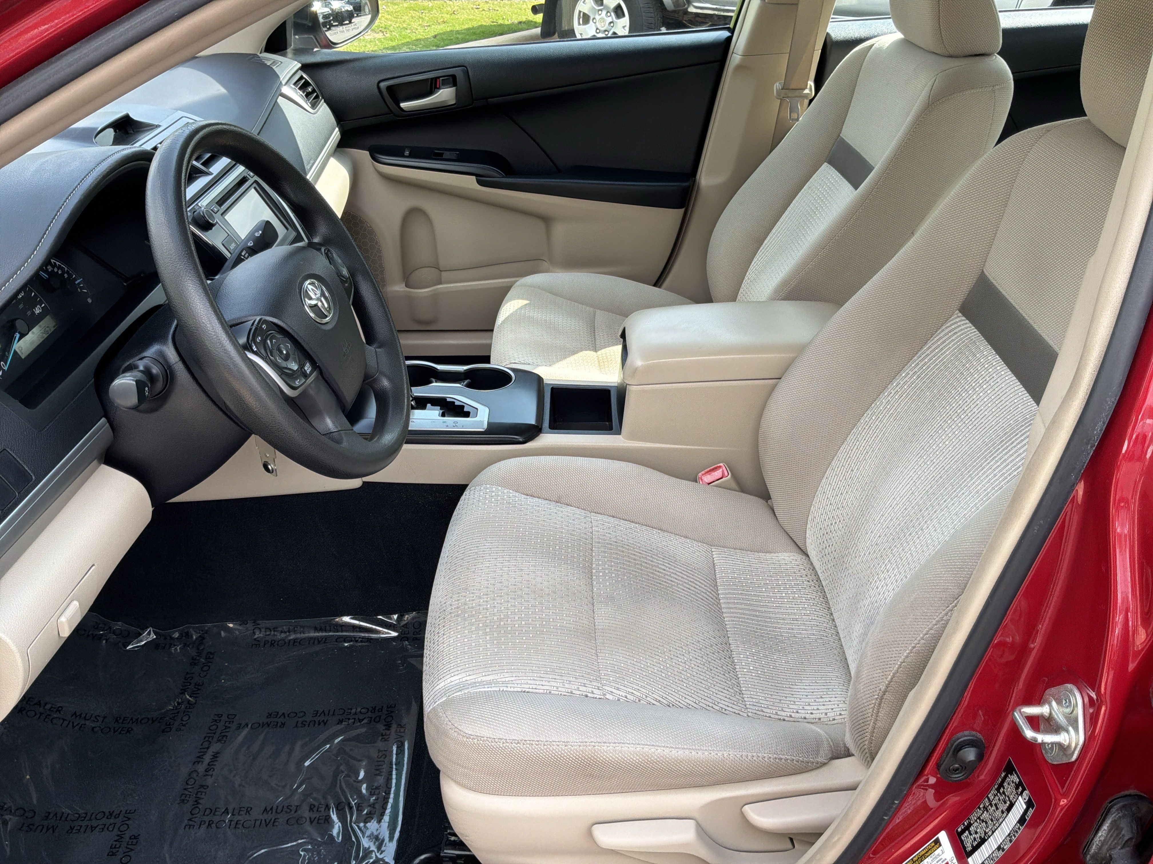 Used 2014 Toyota Camry FWD image 16