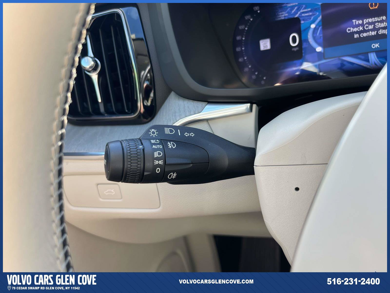 Certified 2024 Volvo XC60 B5 Plus AWD/4WD image 23