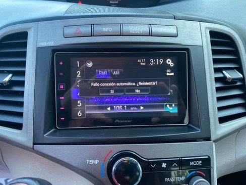 Used 2011 Toyota Venza AWD image 12