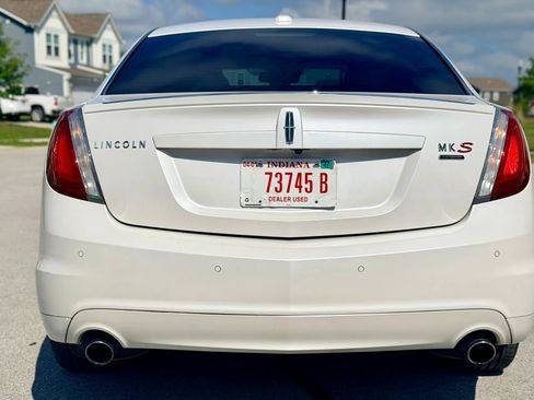 Used 2012 Lincoln MKS AWD image 4
