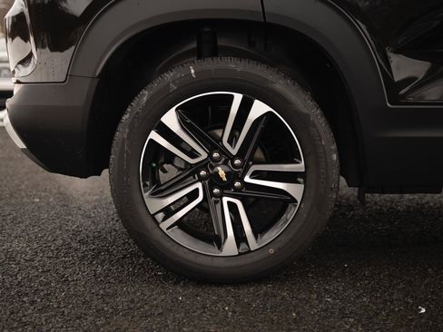 New 2026 Chevrolet TrailBlazer LT w/ Convenience Package AWD/4WD image 9