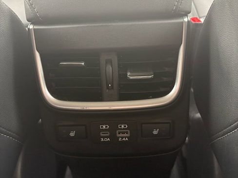 Used 2024 Subaru Outback Limited AWD/4WD image 18