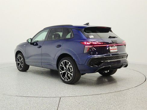 New 2026 Audi Q3 quattro 2.0T AWD/4WD image 7