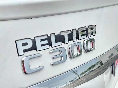 Used 2019 Mercedes-Benz C 300 Sedan image 9