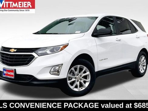 Used 2020 Chevrolet Equinox LS w/ LS Convenience Package image 1