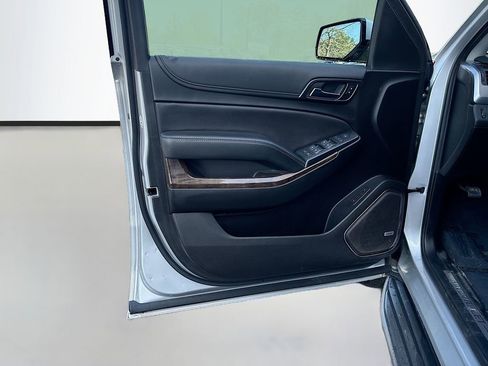 Used 2019 Chevrolet Tahoe LT w/ Texas Edition Package RWD image 37