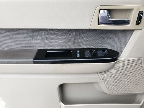 Used 2009 MAZDA Tribute i Sport FWD image 14