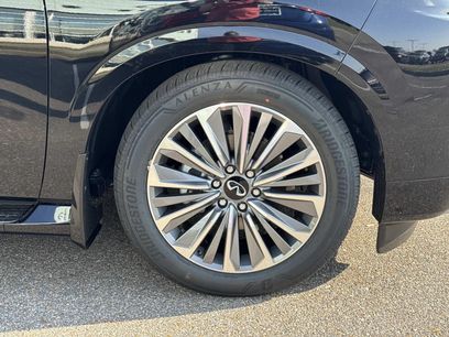 New 2026 INFINITI QX80 Luxe w/ Cargo Package