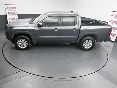 Used 2023 Nissan Frontier SV image 31