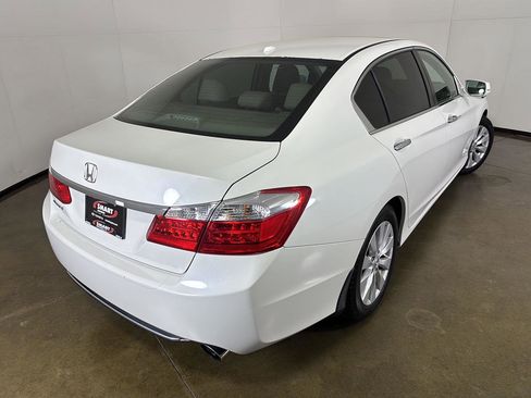 Used 2015 Honda Accord EX-L image 10
