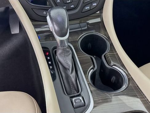 Used 2020 Buick Envision Essence w/ Experience Buick Package FWD image 21