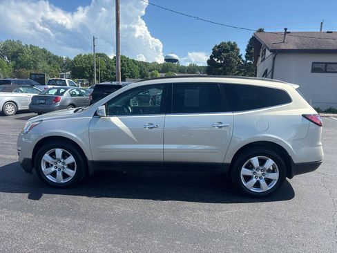 Used 2017 Chevrolet Traverse LT w/ Style and Technology Package AWD/4WD image 6