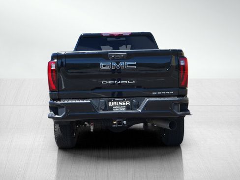 Used 2025 GMC Sierra 3500 Denali Ultimate AWD/4WD image 4