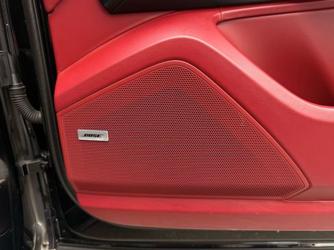 Used 2022 Porsche Cayenne Coupe image 20