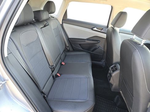 New 2024 Volkswagen Taos SE image 28