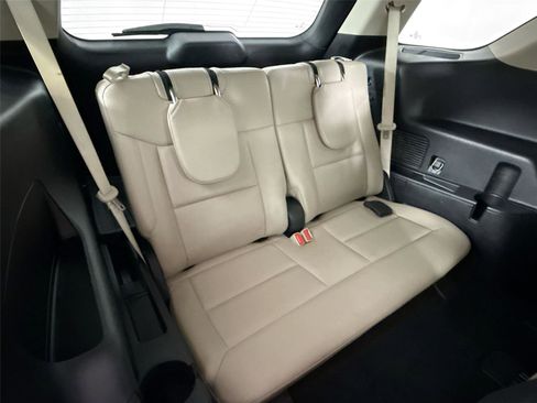 Used 2020 Ford Explorer XLT w/ Equipment Group 202A image 36