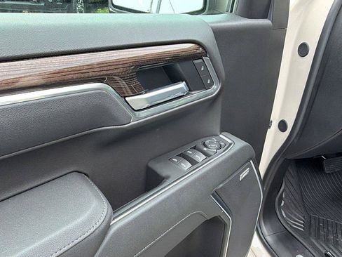 New 2026 Chevrolet Silverado 1500 RST AWD/4WD image 15