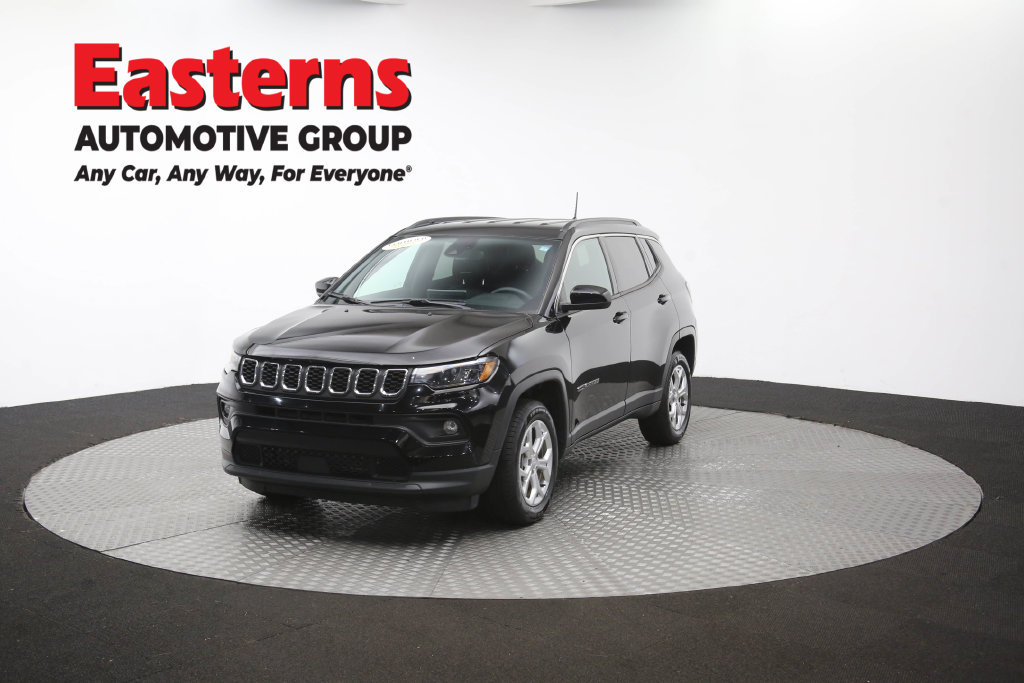 Used 2024 Jeep Compass Latitude AWD/4WD image 55