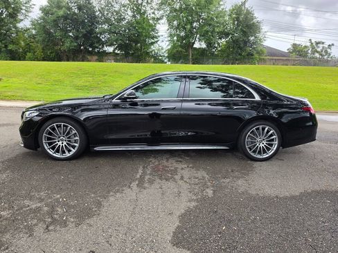 Used 2022 Mercedes-Benz S 580 4MATIC Sedan image 2