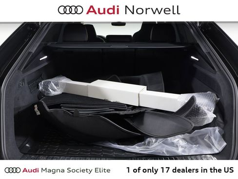 Certified 2025 Audi RS Q8 performance AWD/4WD image 18