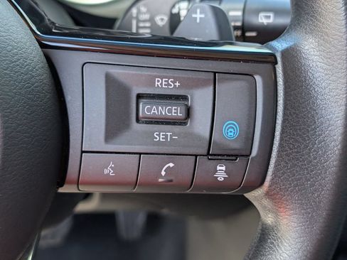 Used 2021 Nissan Rogue SV FWD image 19