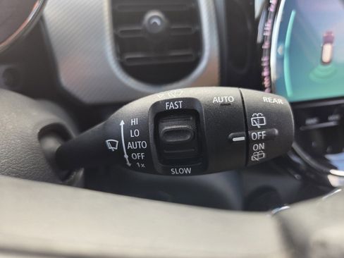 Used 2022 MINI Cooper 4-Door Hardtop image 31