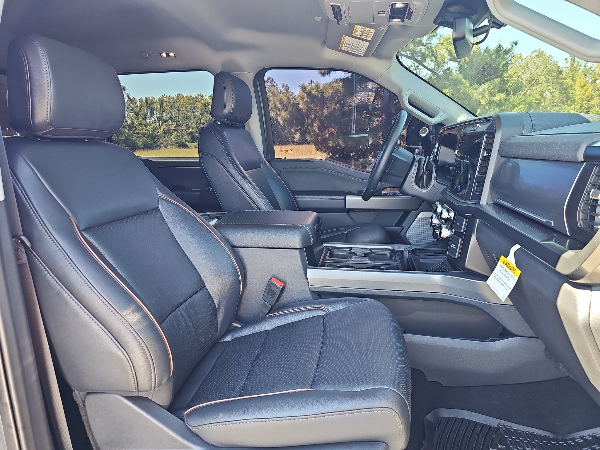 Used 2026 Ford F250 Lariat w/ Black Appearance Package AWD/4WD image 16