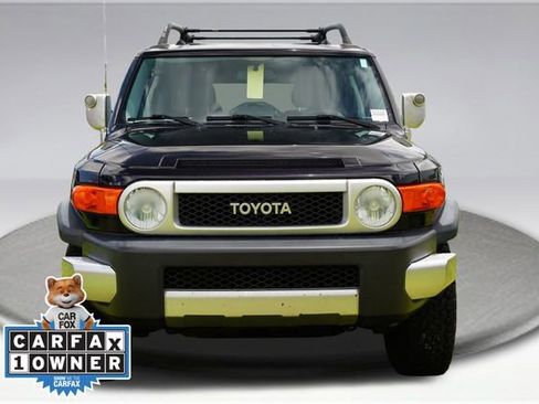 Used 2007 Toyota FJ Cruiser 4WD image 2