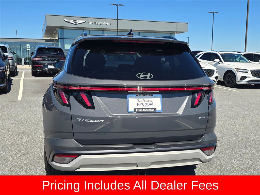 Used 2025 Hyundai Tucson Limited AWD/4WD image 4