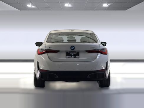 Used 2023 BMW i4 eDrive40 w/ Premium Package RWD image 9