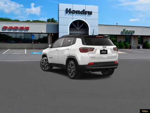 New 2026 Jeep Compass Limited image 5