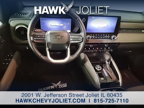 Used 2025 Chevrolet Colorado ZR2 w/ Technology Package AWD/4WD image 14