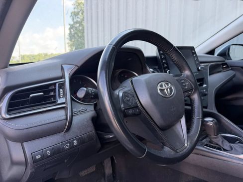 Used 2024 Toyota Camry XSE FWD image 7