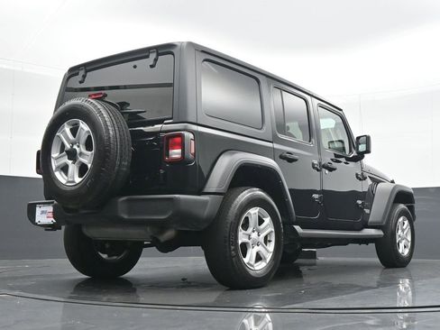 Used 2021 Jeep Wrangler Unlimited Sport image 21