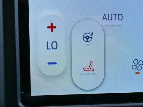 Used 2024 Ford Edge SEL w/ Sport Appearance Package image 31