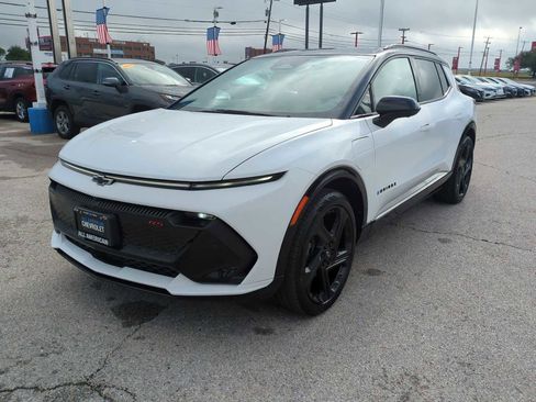 Used 2024 Chevrolet Equinox EV RS w/ Active Safety Package 3 image 4