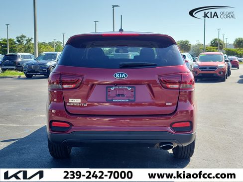 Used 2020 Kia Sorento LX FWD image 5