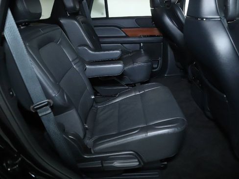 Used 2022 Lincoln Navigator Reserve image 35