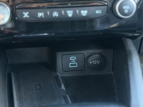 Used 2023 Ford Escape Platinum image 35