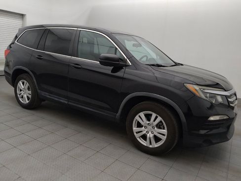 Used 2018 Honda Pilot LX image 11