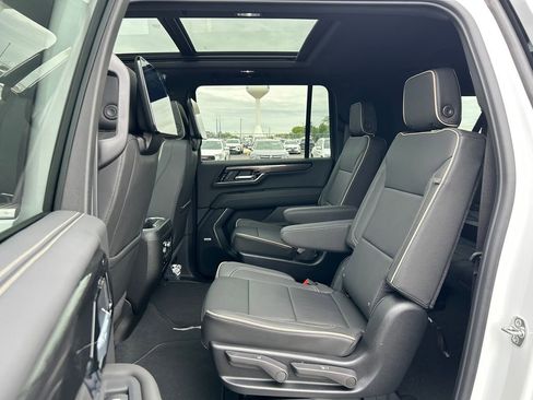 New 2026 GMC Yukon XL Elevation w/ Elevation Premium Package AWD/4WD image 36