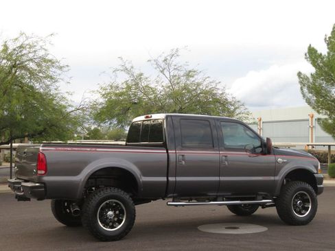 Used 2004 Ford F350 Harley-Davidson image 6