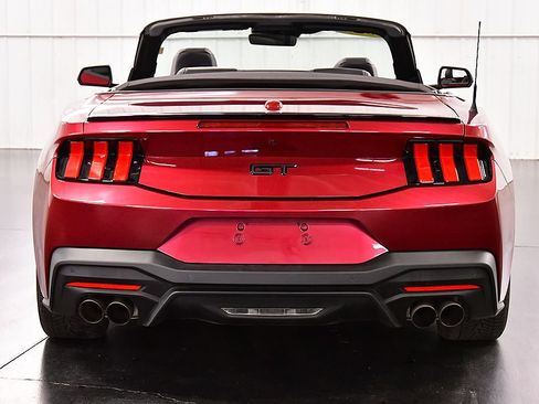 Used 2025 Ford Mustang GT Premium RWD image 6