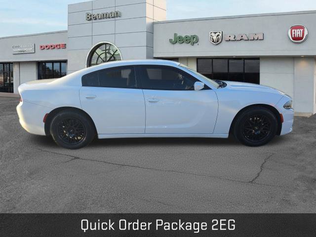 Used 2022 Dodge Charger SXT RWD image 2