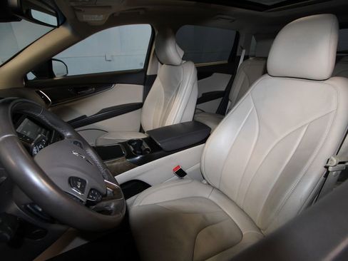 Used 2016 Lincoln MKX Reserve w/ Technology Package image 4