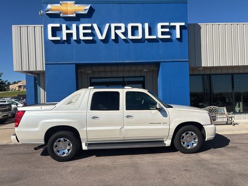 Used 2005 Cadillac Escalade EXT AWD/4WD image 5