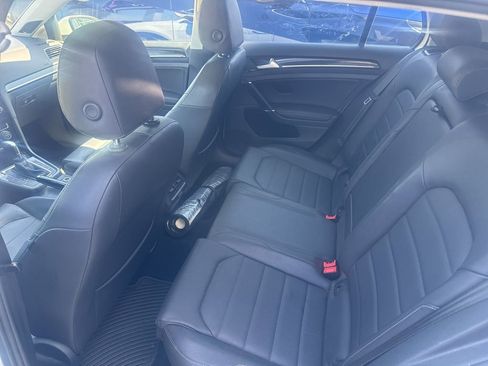Used 2015 Volkswagen Golf SEL image 4