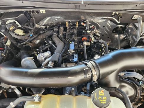 Used 2023 Ford Expedition XLT RWD image 31